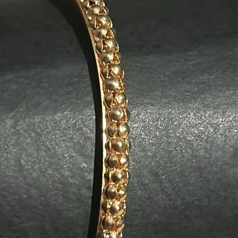 Women’s vintage dainty gold tone bangle bracelet one‎ size measurements shown